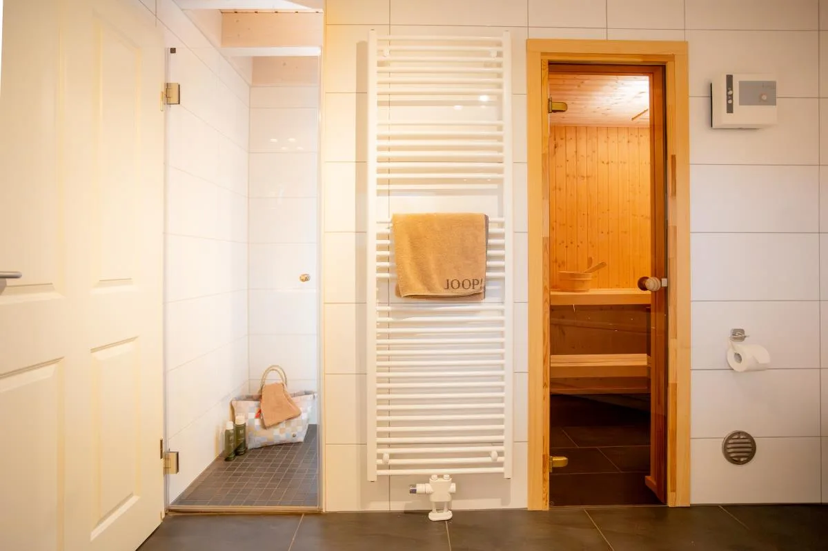 Dock 2 - tolles Ferienhaus für bis zu 6 Personen mit Kaminofen und Sauna - Haustiere herzlich willkommen