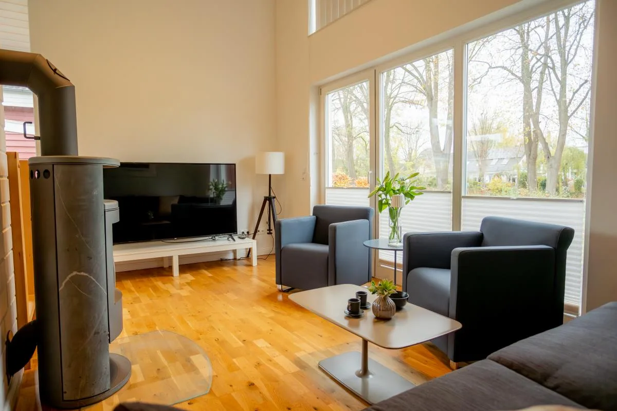 Dock 2 - tolles Ferienhaus für bis zu 6 Personen mit Kaminofen und Sauna - Haustiere herzlich willkommen