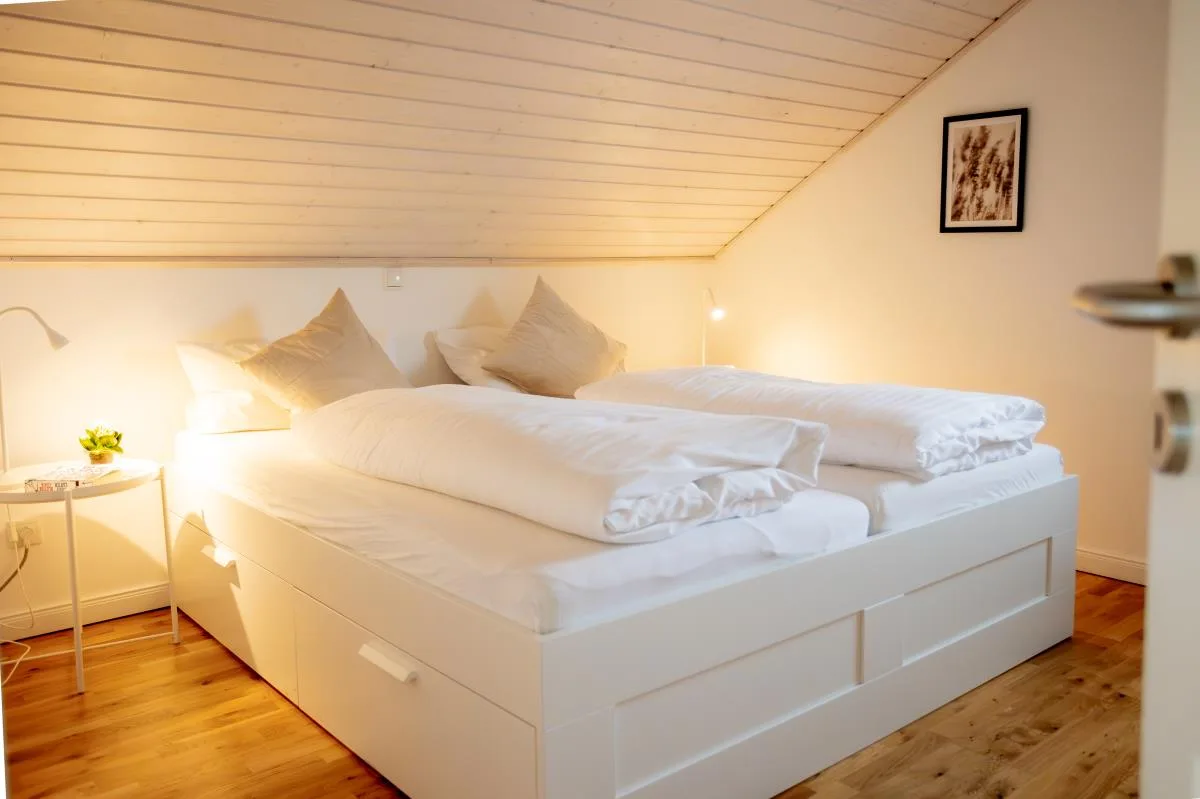 Dock 2 - tolles Ferienhaus für bis zu 6 Personen mit Kaminofen und Sauna - Haustiere herzlich willkommen