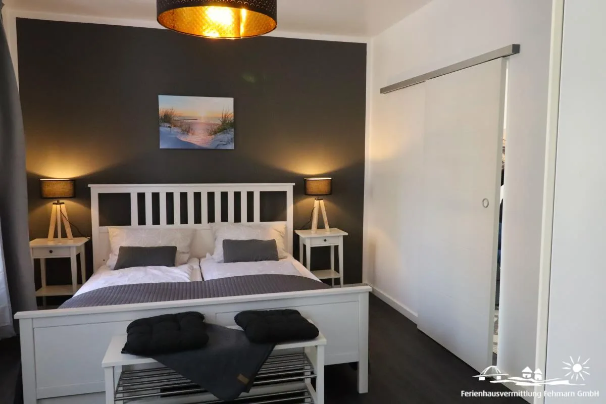 38 Weiße Villa am Schwanenteich EG links