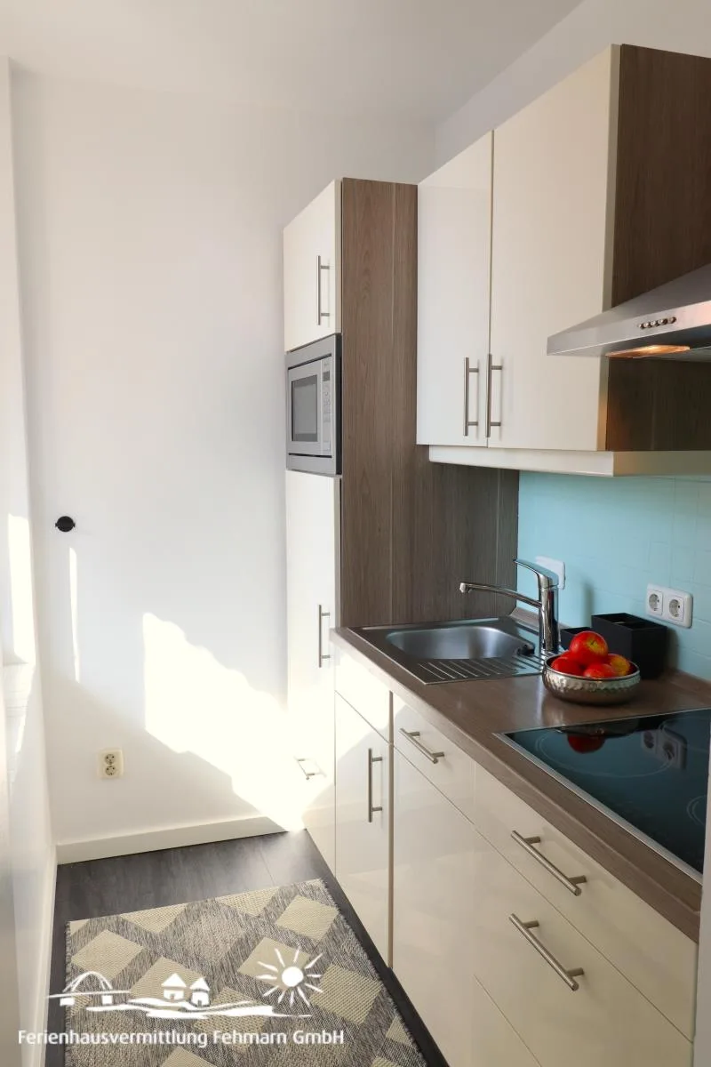 38 Weiße Villa am Schwanenteich EG links