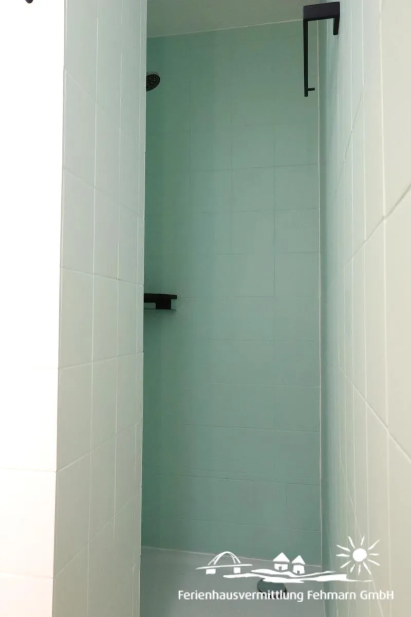 39 Weiße Villa am Schwanenteich EG rechts