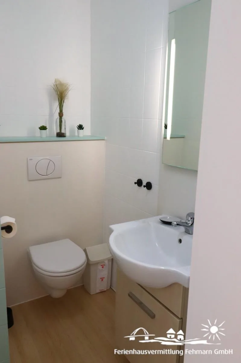 39 Weiße Villa am Schwanenteich EG rechts