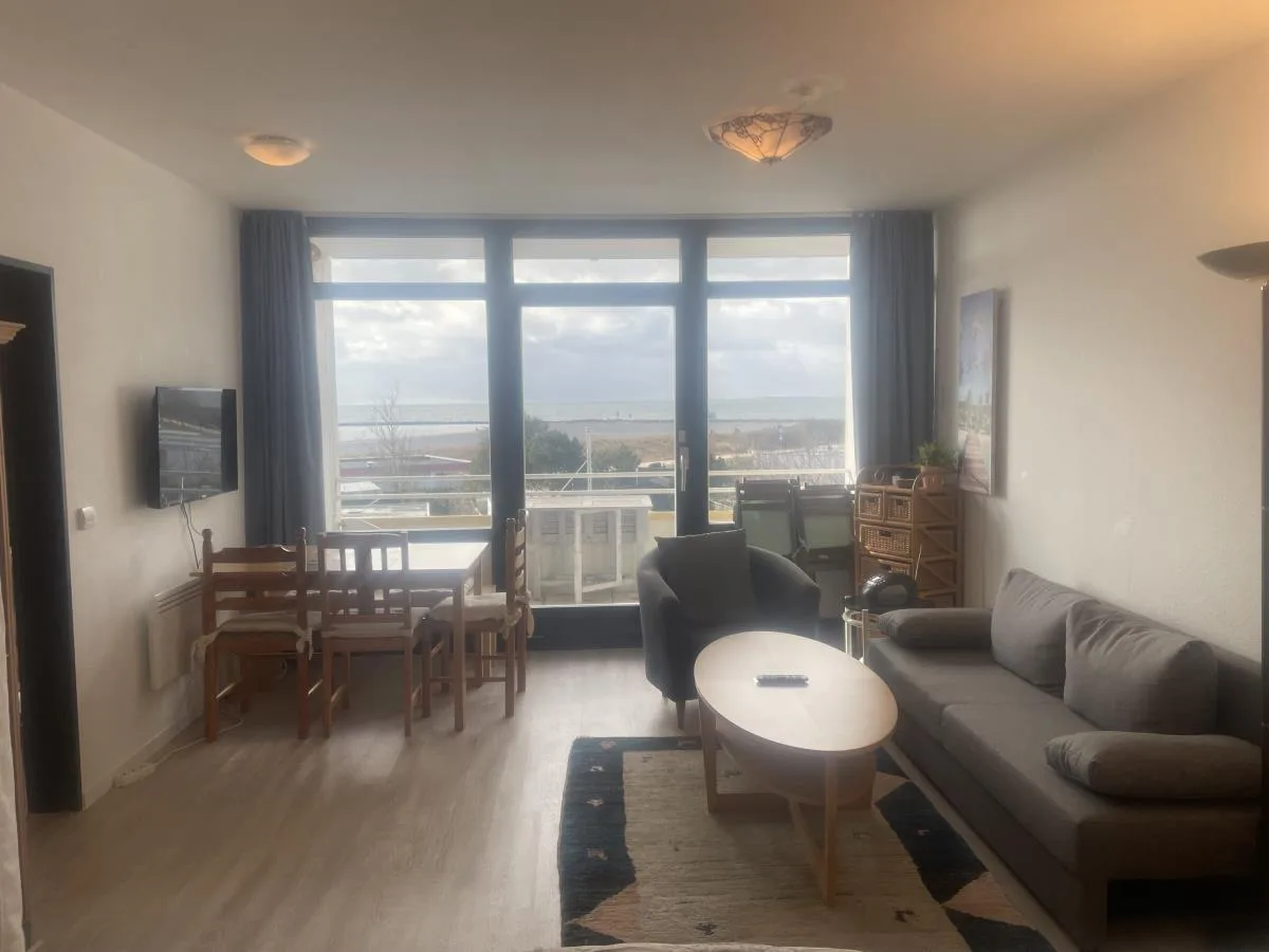 17 Ferienwohnung "Horizont" App.56-204 mit Balkon & Meerblick