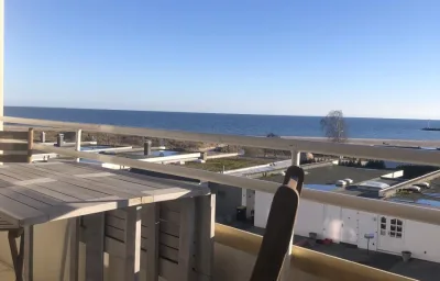 17 Ferienwohnung "Horizont" App.56-204 mit Balkon & Meerblick