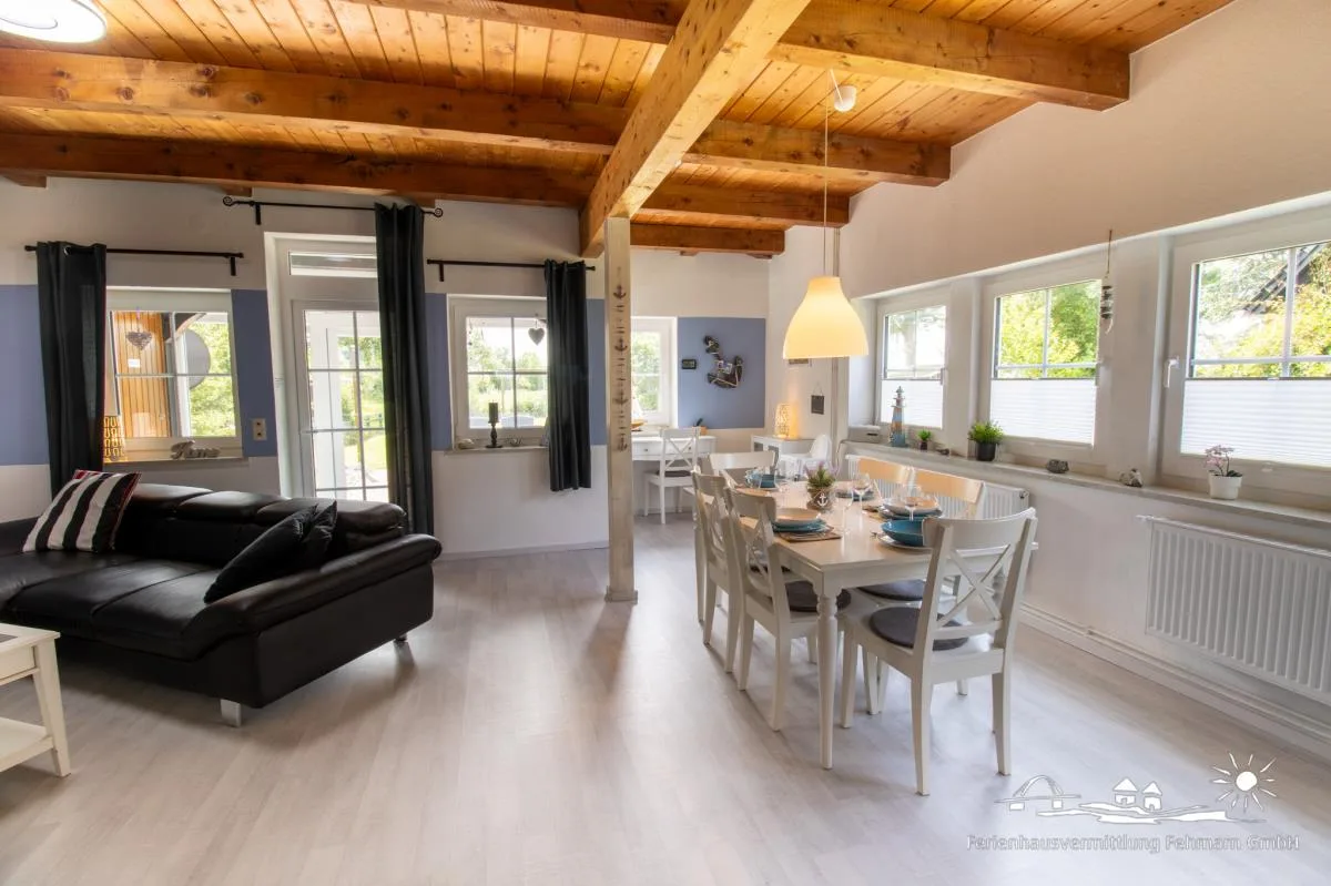58 Ferienhaus "Sonnenblick" mit Blick auf Fehmarnsundbrücke