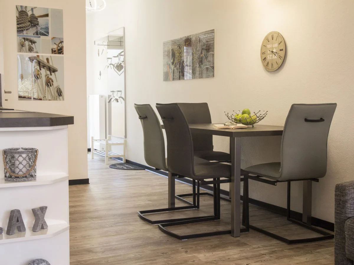 Ferienwohnung Anton, Am neuen Leuchtturm