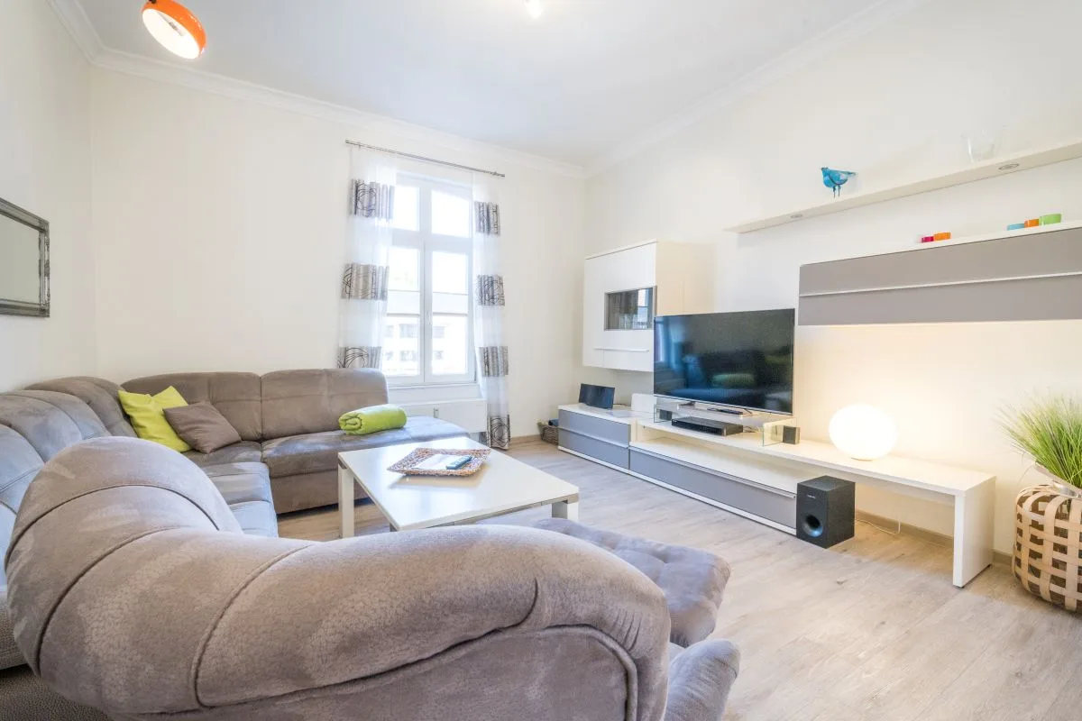 Villa Ariana FW Strandaster