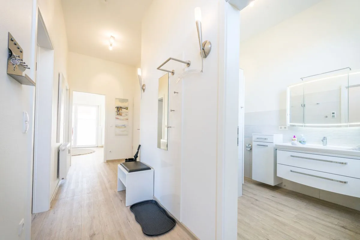 Villa Ariana FW Viola