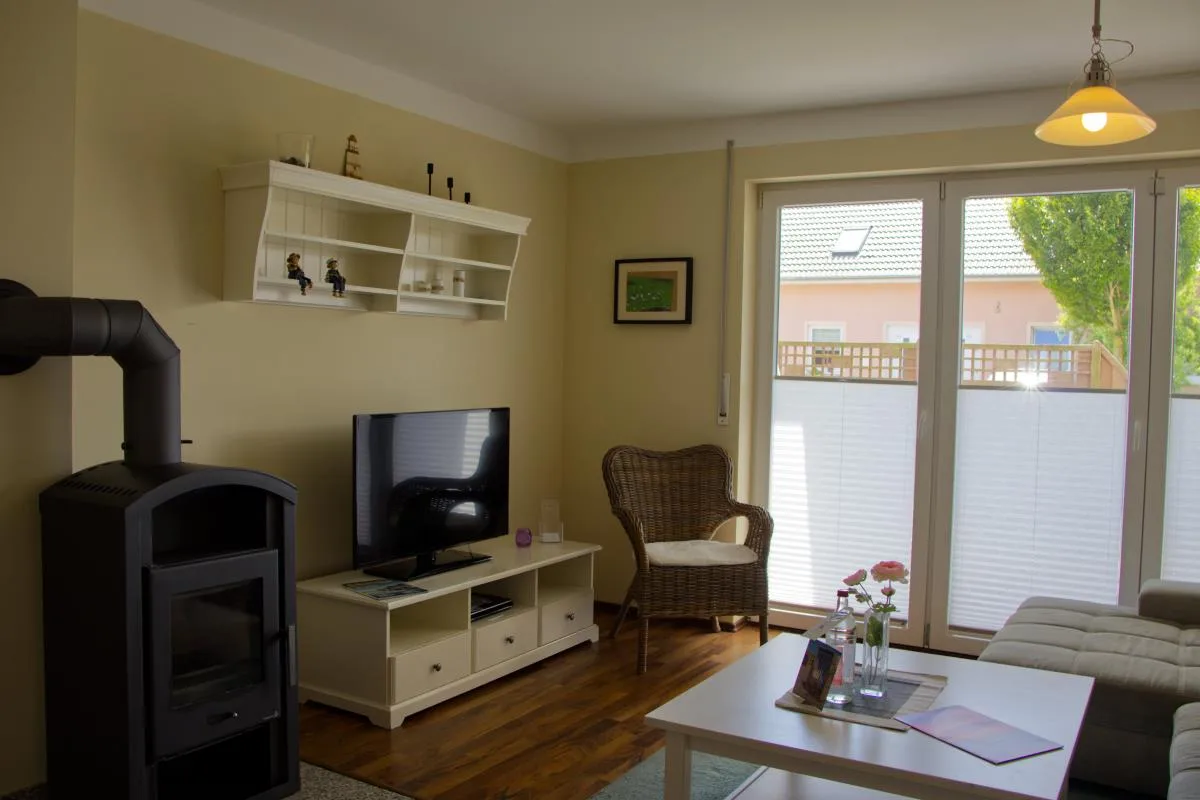Inselblume 06 - Ferienwohnung mit Kamin an der Reiterkoppel
