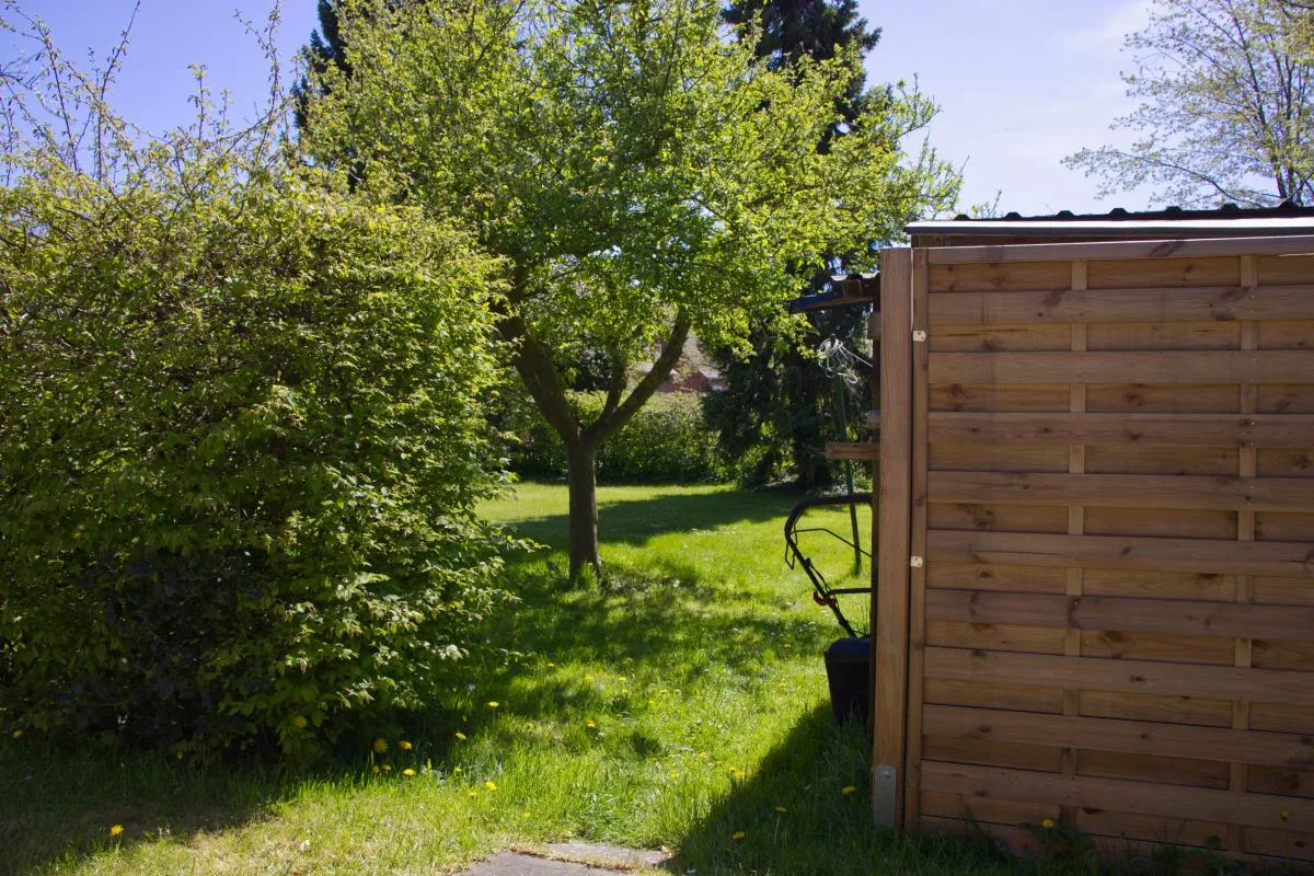 Inselblume 27 - Modernes Ferienhaus mit Garten in Burg