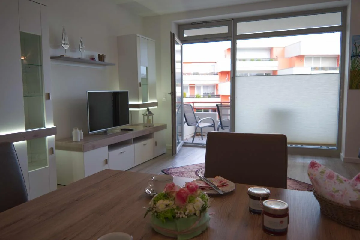 Inselblume 44 - Ferienwohnung mit Balkon im Zentrum von Burg