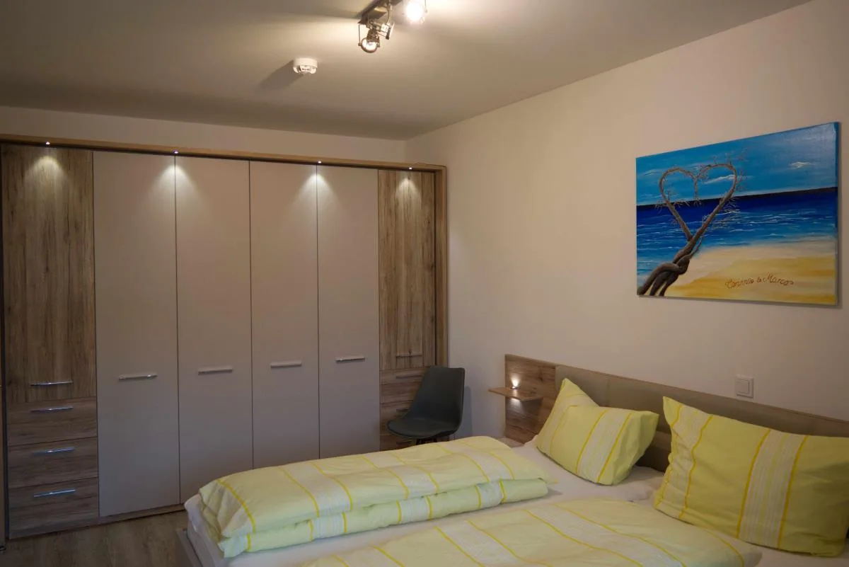 Inselblume 44 - Ferienwohnung mit Balkon im Zentrum von Burg