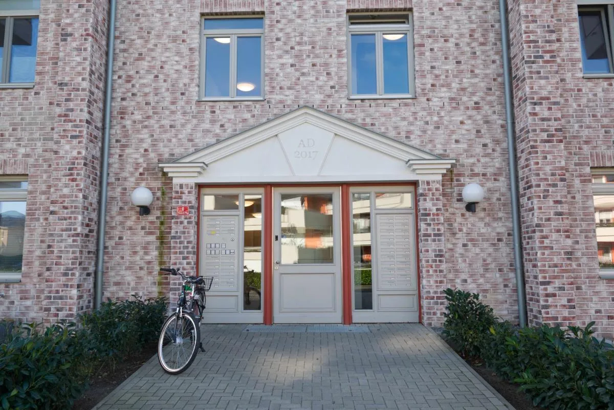 Inselblume 46 - Ferienwohnung in Burg mit Balkon und viel Licht