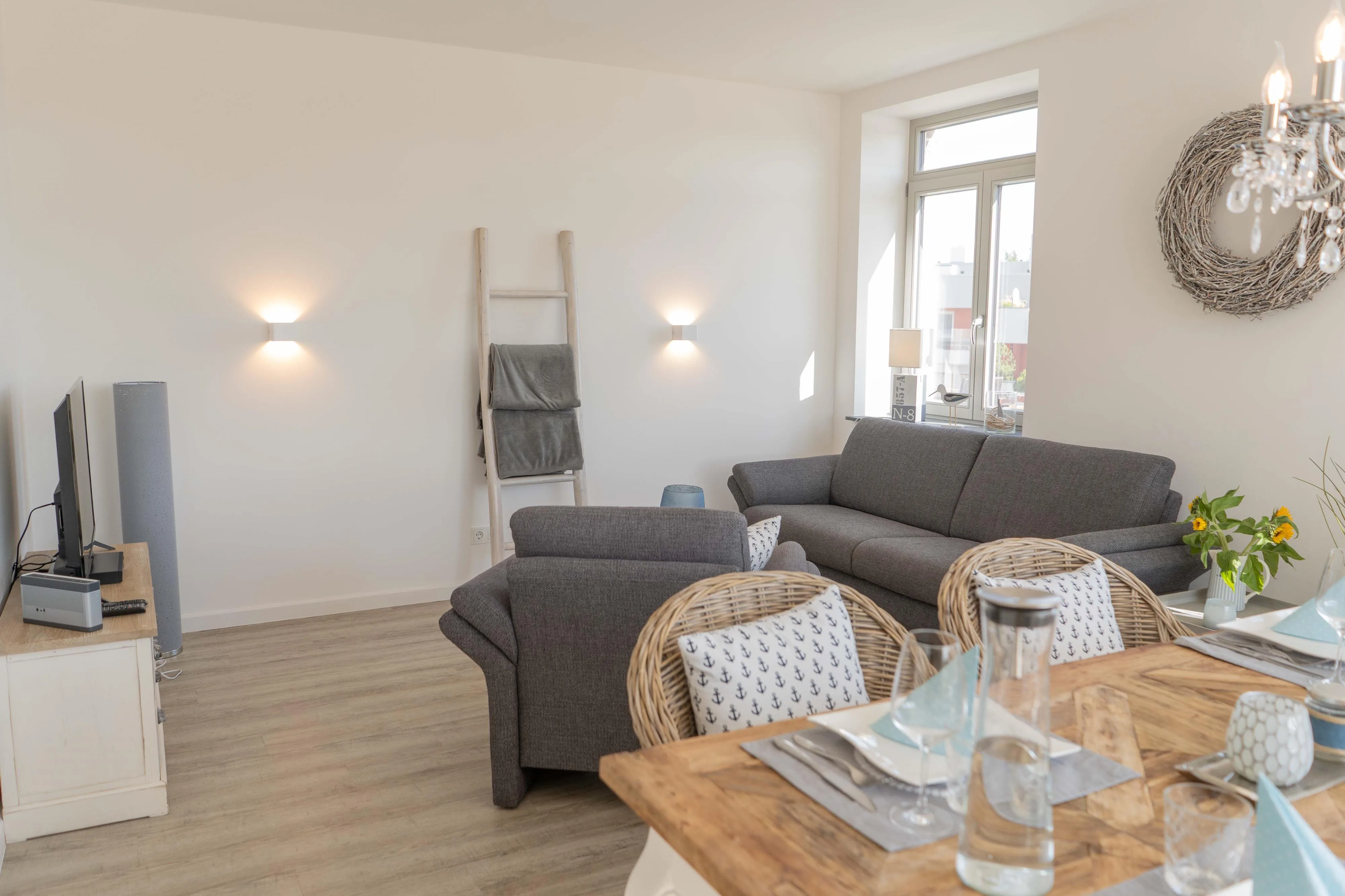 Inselblume 47 - Luxus Ferienwohnung in Burg, mit Dachterrasse