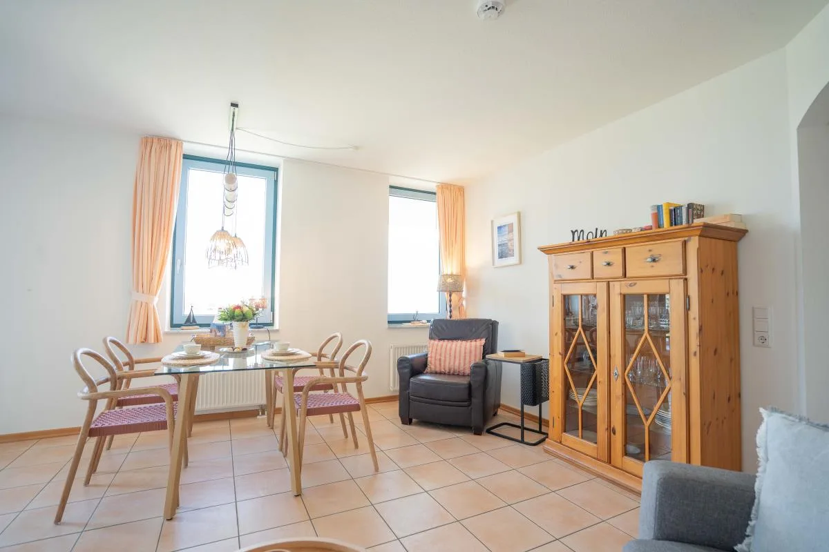 Inselblume 56 - Ferienwohnung am Südstrand mit Meerblick