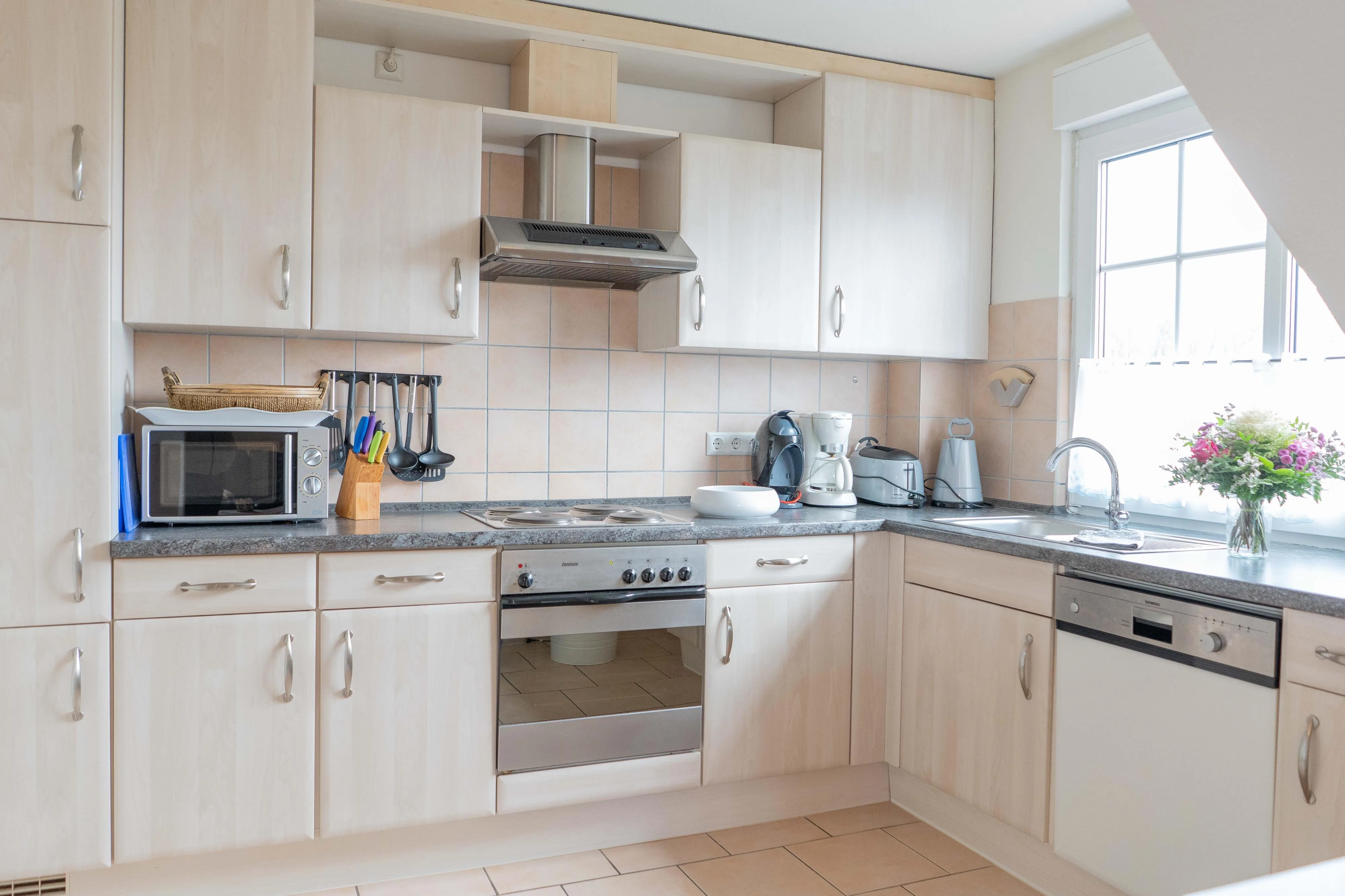Inselblume 63 - Ferienwohnung in ruhiger Lage, mit Balkon