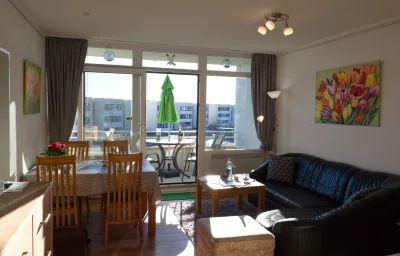 Inselblume 74 - Ferienwohnung mit Balkon am Yachthafen