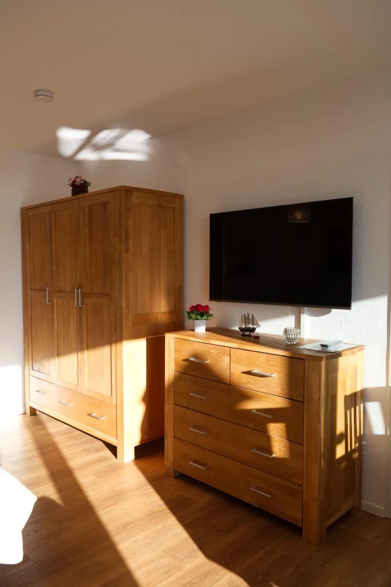 Inselblume 74 - Ferienwohnung mit Balkon am Yachthafen