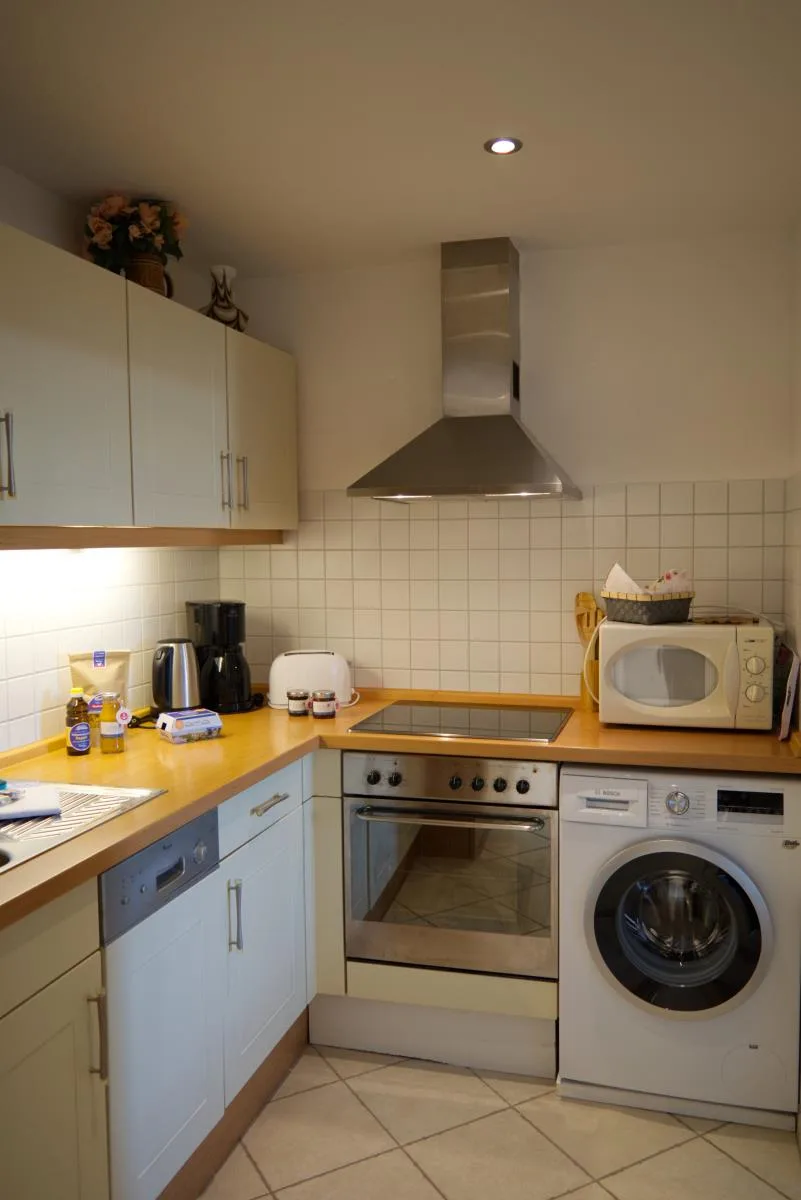 Inselblume 74 - Ferienwohnung mit Balkon am Yachthafen