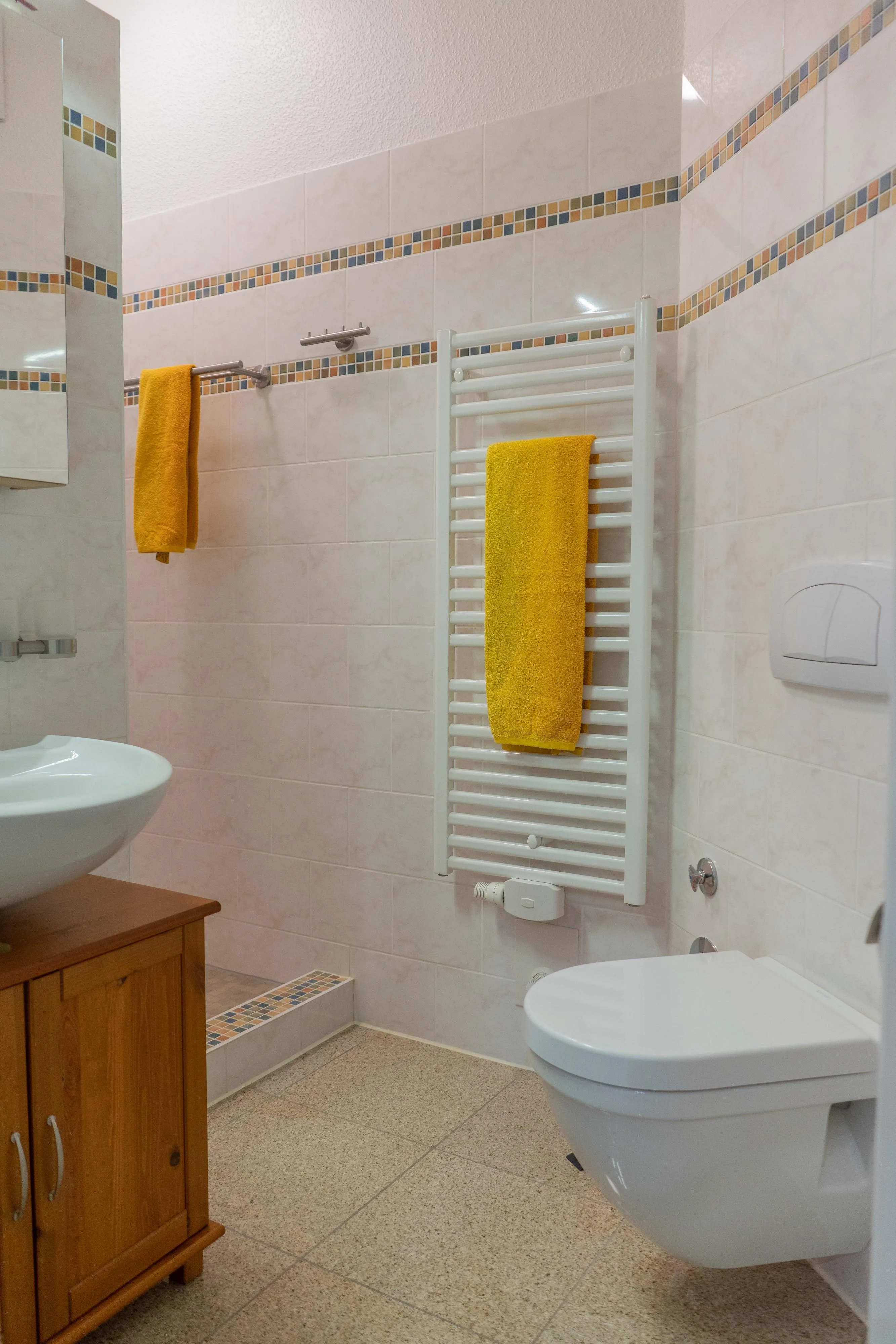 Inselblume 61 - Ferienwohnung mit Balkon in Neue Tiefe