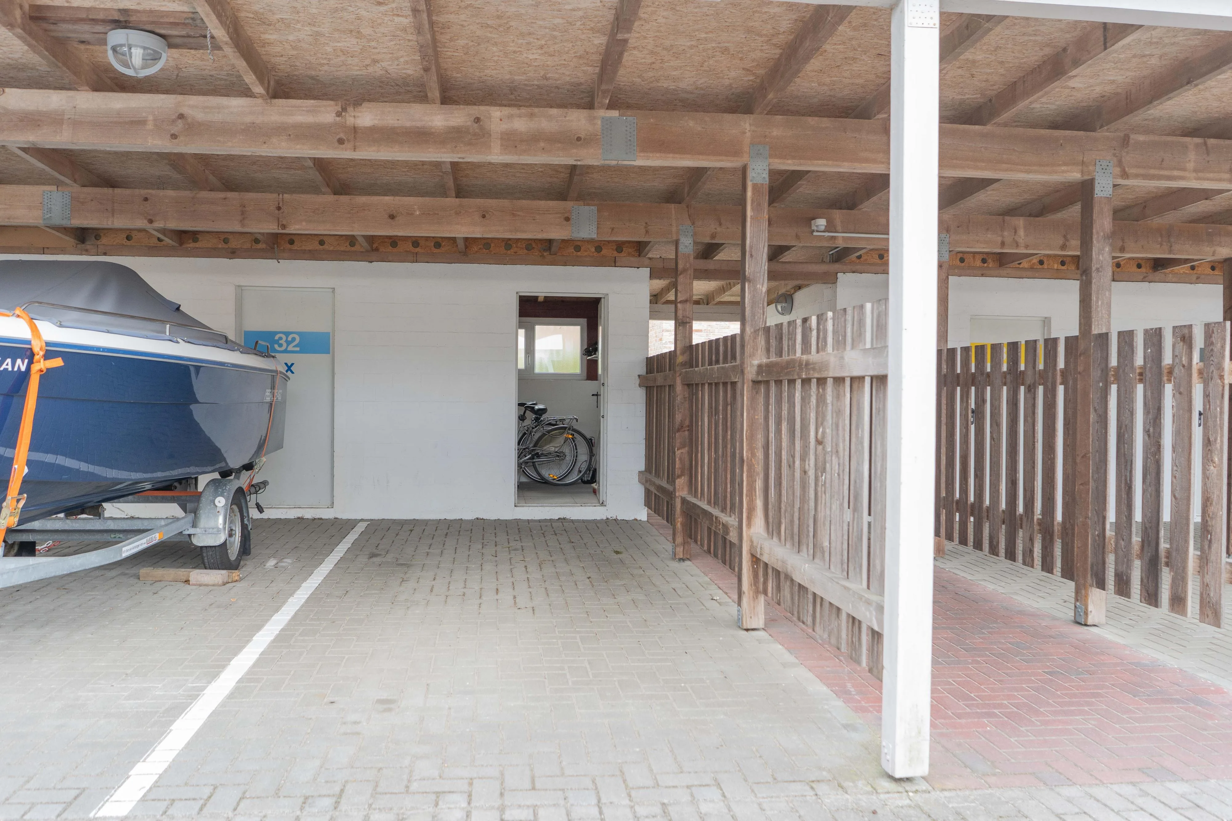Inselblume 61 - Ferienwohnung mit Balkon in Neue Tiefe