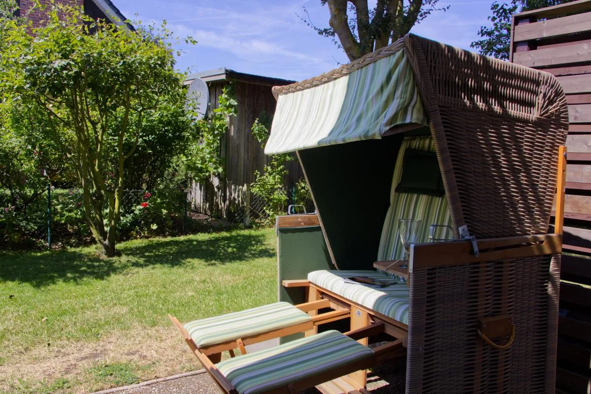 Inselblume 15 - Ferienwohnung mit Garten, in absoluter Ruhe