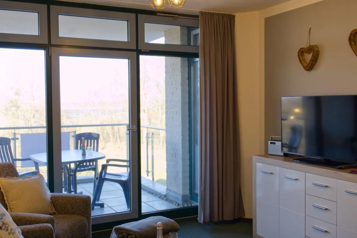 Inselblume 02 - Maritime Ferienwohnung, Blick zum Yachthafen