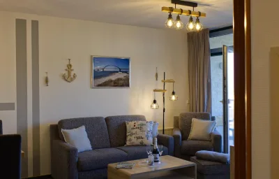 Inselblume 02 - Maritime Ferienwohnung, Blick zum Yachthafen