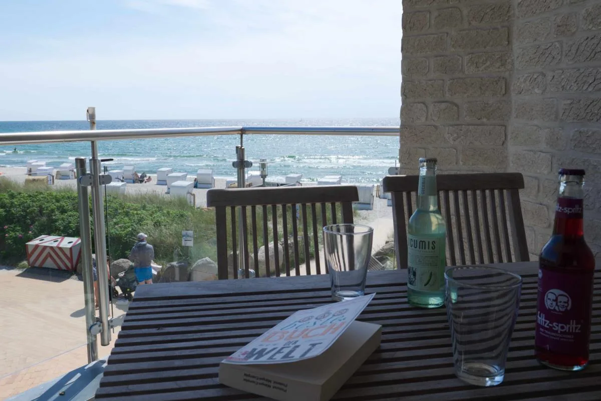 Inselblume 01 - Ferienwohnung mit Meerblick und Balkon am Südstrand