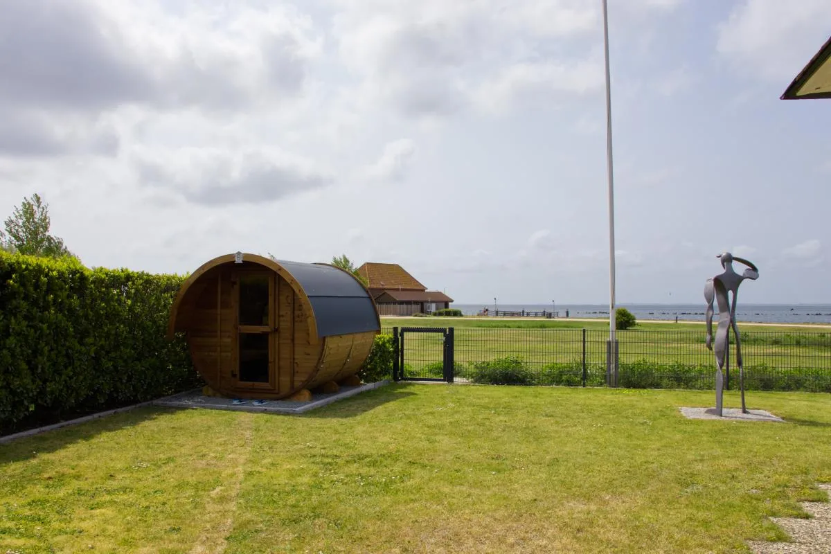 Inselblume 82 - Bungalow am Südstrand mit Meerblick