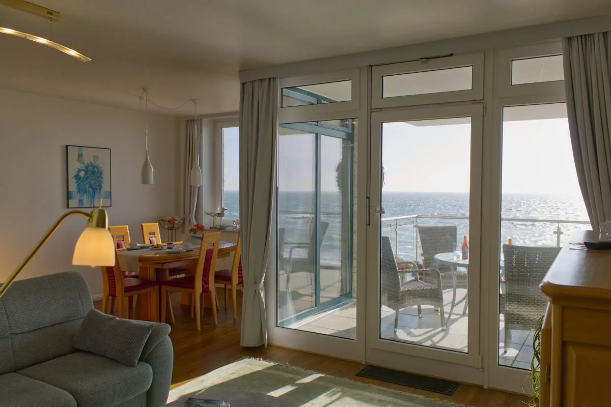 Inselblume 16 - Ferienwohnung mit Meerblick in der Strandburg B2.6