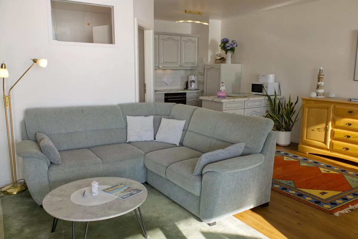 Inselblume 16 - Ferienwohnung mit Meerblick in der Strandburg B2.6