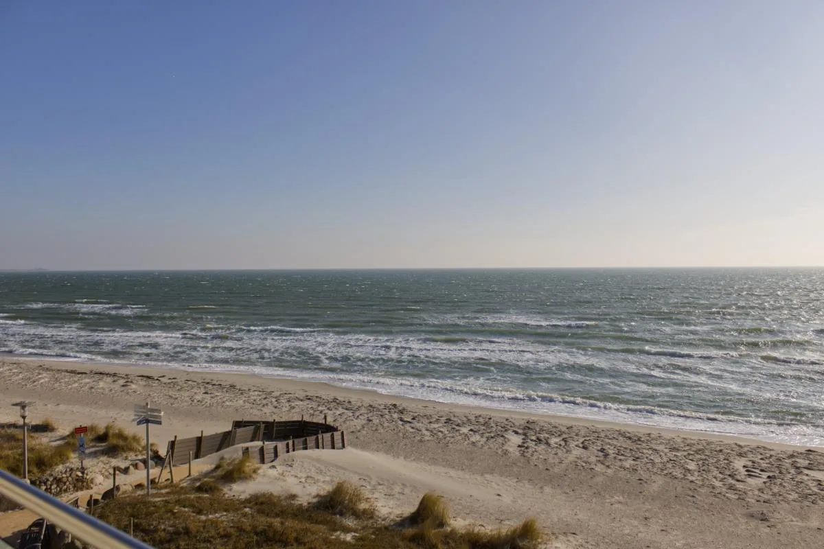 Inselblume 16 - Ferienwohnung mit Meerblick in der Strandburg B2.6