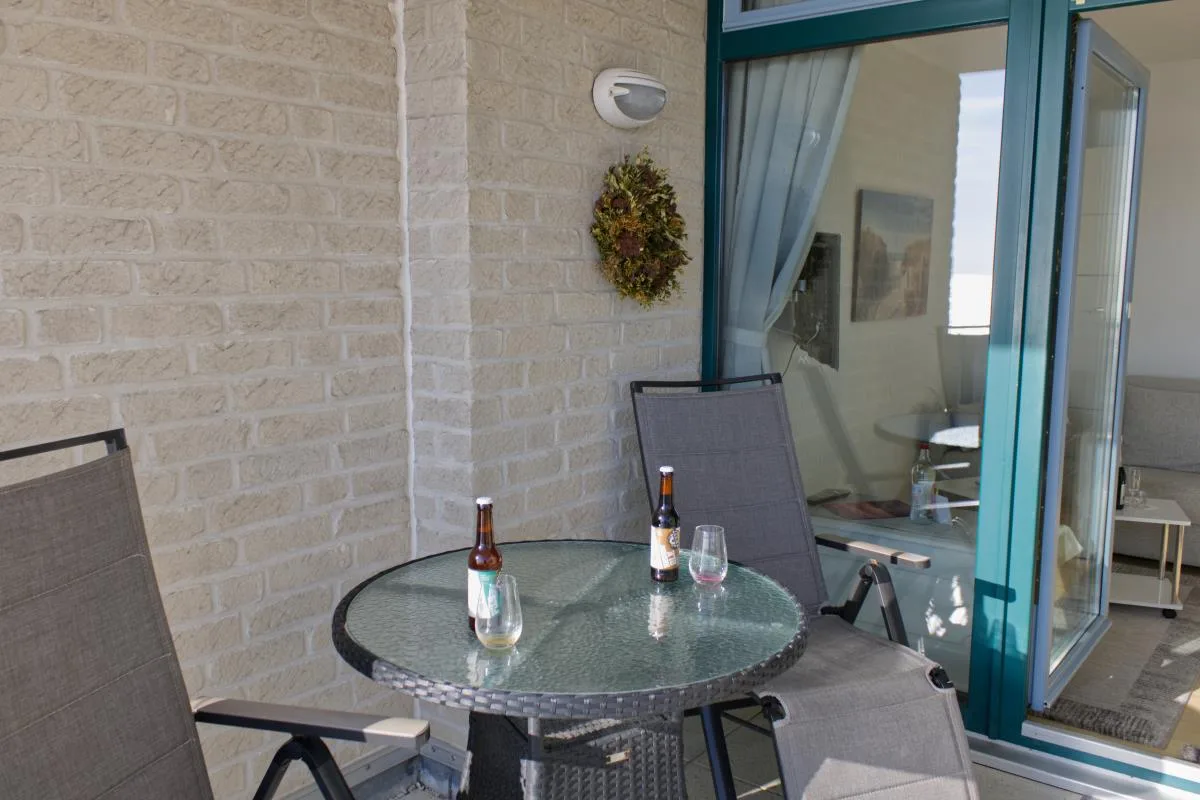Inselblume 17 - Ferienwohnung mit Meerblick in der Strandburg B2.5