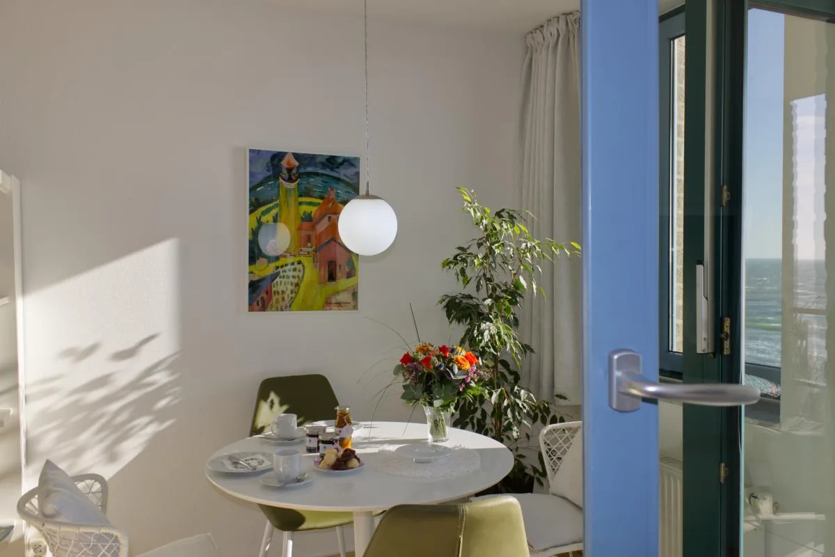 Inselblume 17 - Ferienwohnung mit Meerblick in der Strandburg B2.5