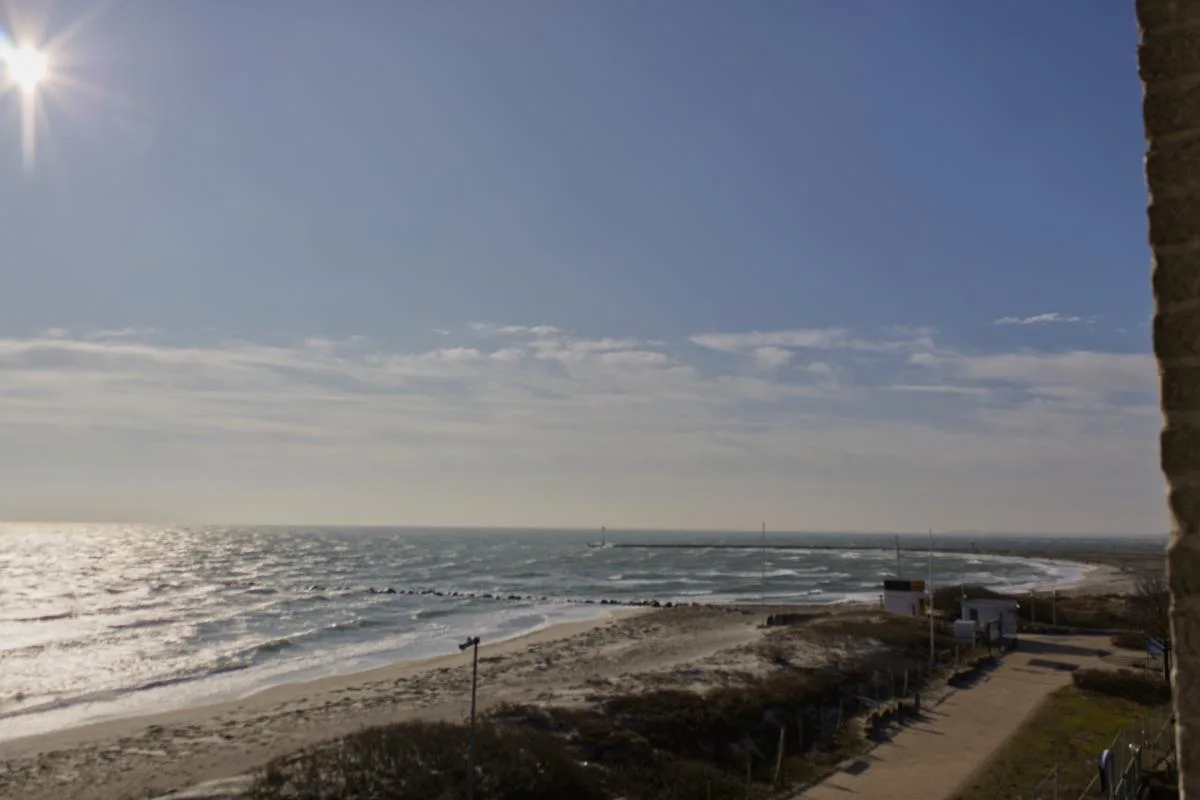 Inselblume 17 - Ferienwohnung mit Meerblick in der Strandburg B2.5