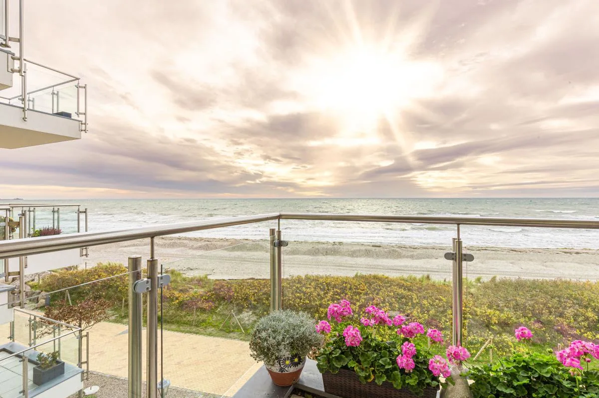 Inselblume 17 - Ferienwohnung mit Meerblick in der Strandburg B2.5