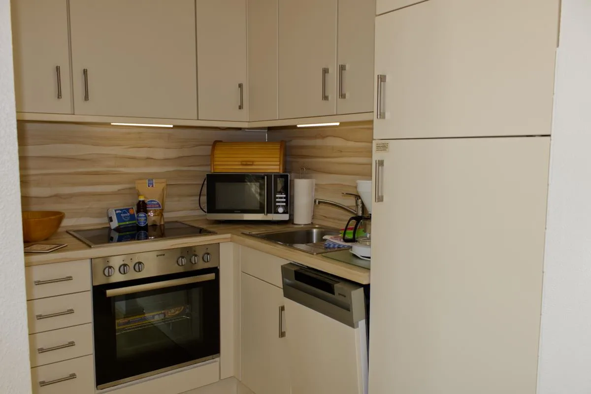 Inselblume 17 - Ferienwohnung mit Meerblick in der Strandburg B2.5