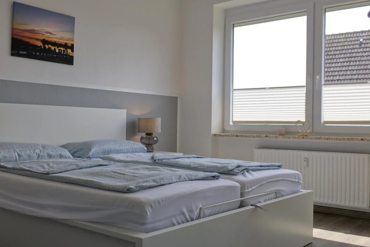 Inselblume 58 - Ferienwohnung mit Balkon in Neue Tiefe