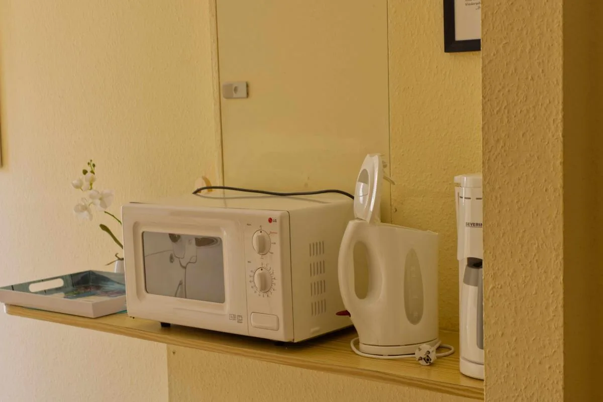 Inselblume 38 - Zentrale Ferienwohnung in Burg mit Garten