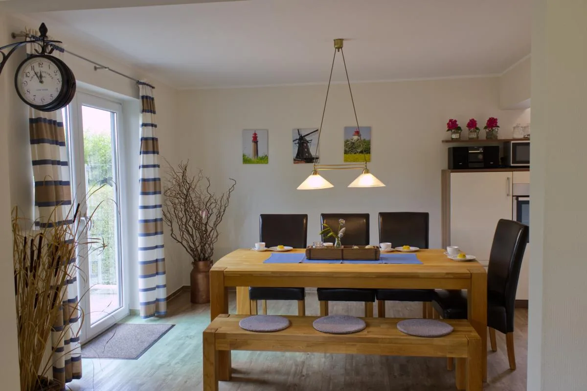 Inselblume 40 - Ferienhaus mit Garten in Dänschendorf