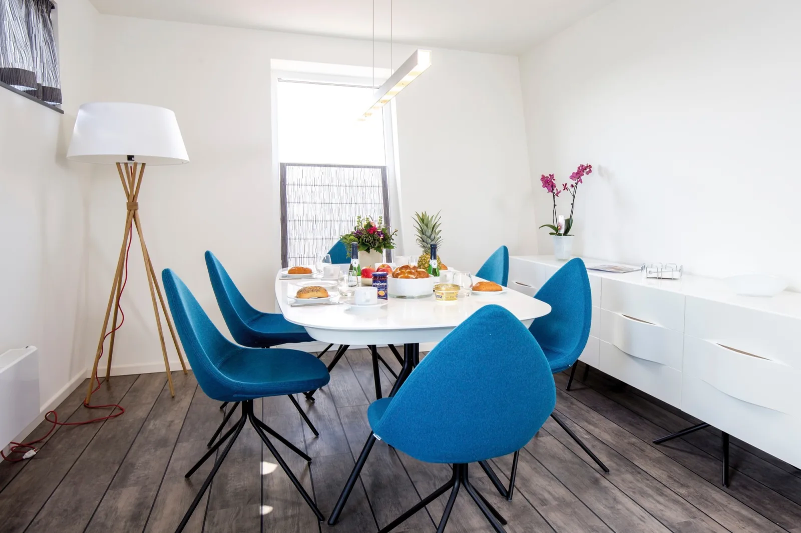 KYST 54°10 Floating Home 2