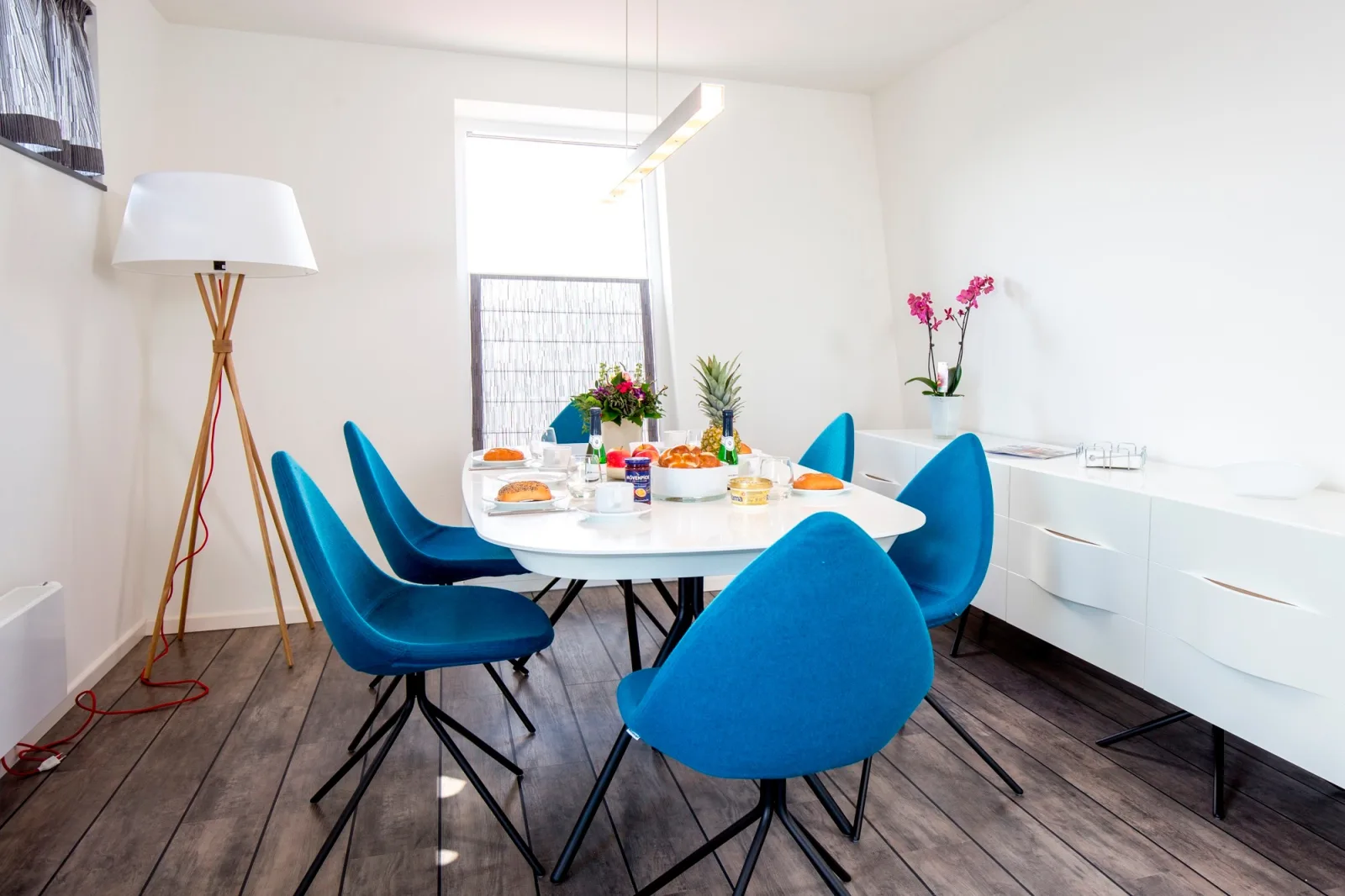 KYST 54°10 Floating Home 1