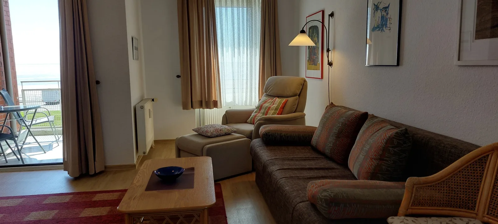 Exklusive Ferienwohnung am Südstrand mit Wintergarten, Balkon & Meerblick | Wohnung 22