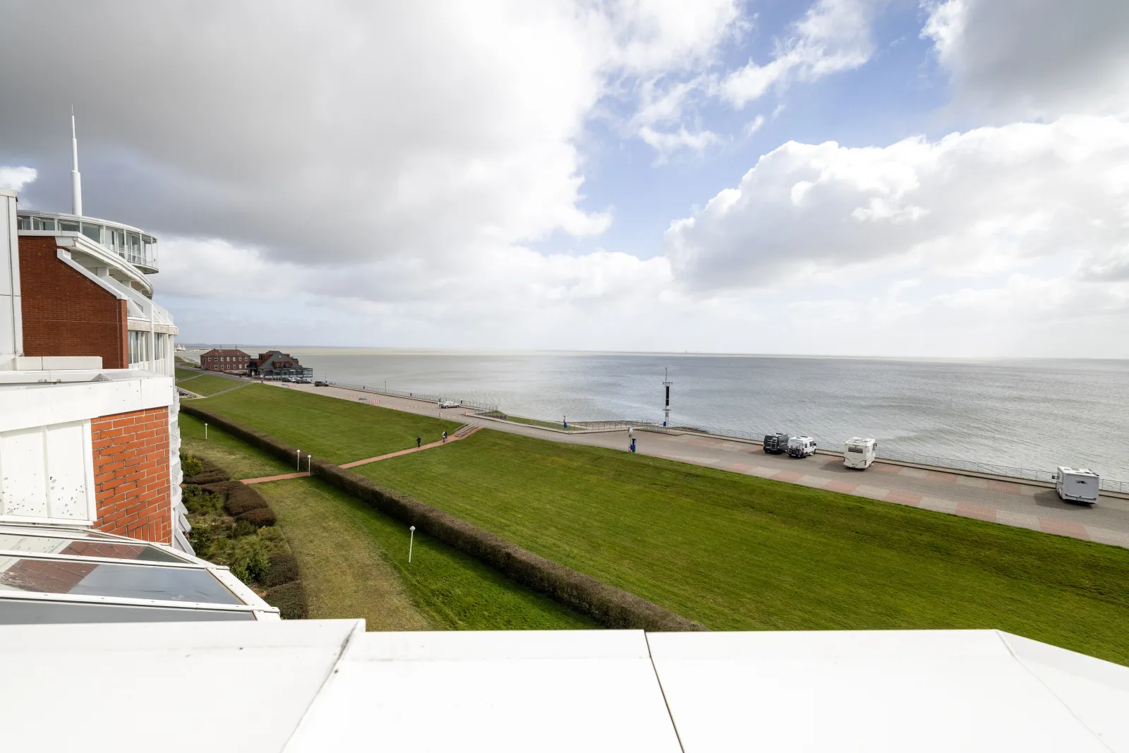 Exklusives Penthouse am Südstrand mit Dachterrasse & Meerblick | Wohnung 37