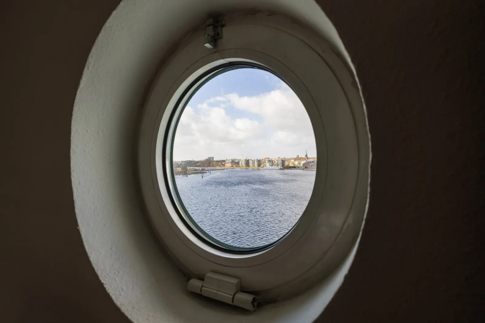 Exklusive Ferienwohnung am Südstrand mit Panoramabalkon & Meerblick | Wohnung 92