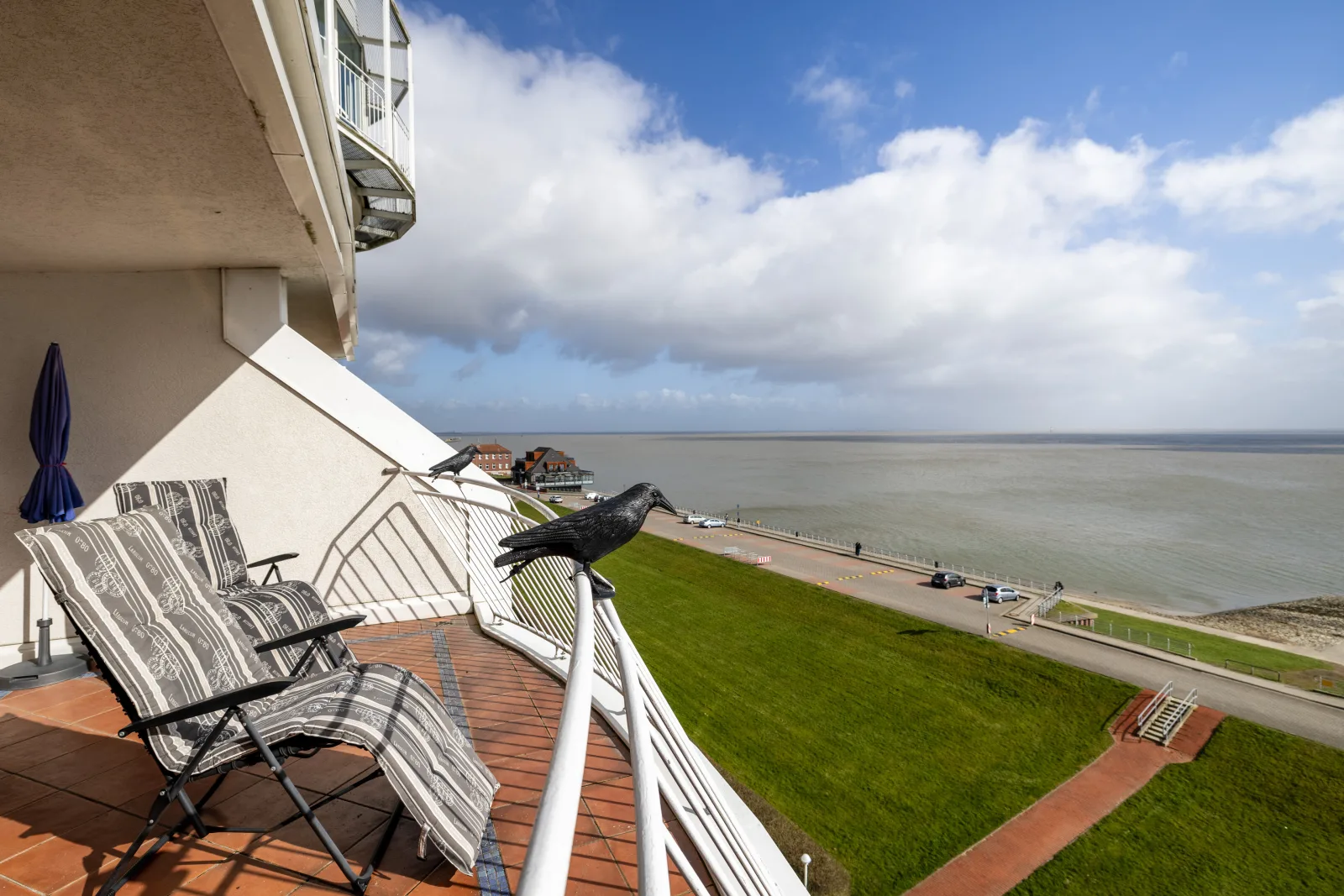 Exklusive Ferienwohnung am Südstrand mit Panoramabalkon & Meerblick | Wohnung 92