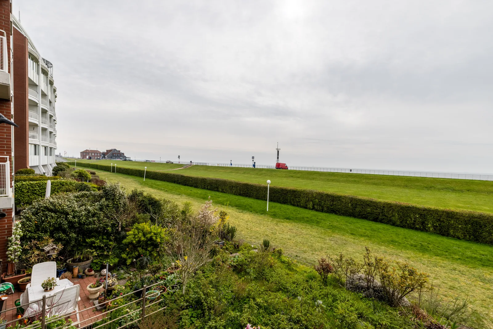 Exklusive Ferienwohnung am Südstrand mit Meerblick & Balkon | Wohnung 10