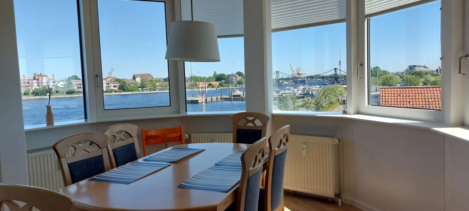 Exklusive Ferienwohnung am Südstrand mit Wintergarten & Hafenblick | Wohnung 113